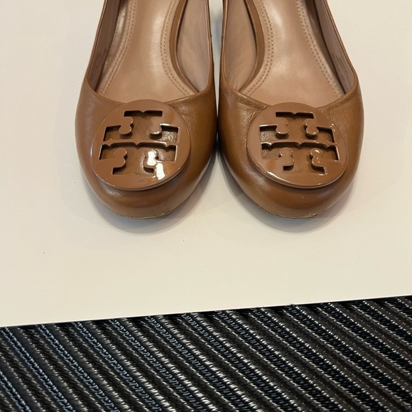Tory Burch Women's Tan Heels Size 8.5M - Picture 3 of 14